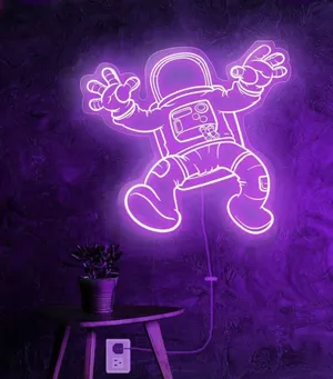 تابلو نیون طرح فضانورد مناسب دکور اتاق سایز 40در50