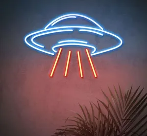 نیون دیواری طرح سفینه فضایی سایز 40در50